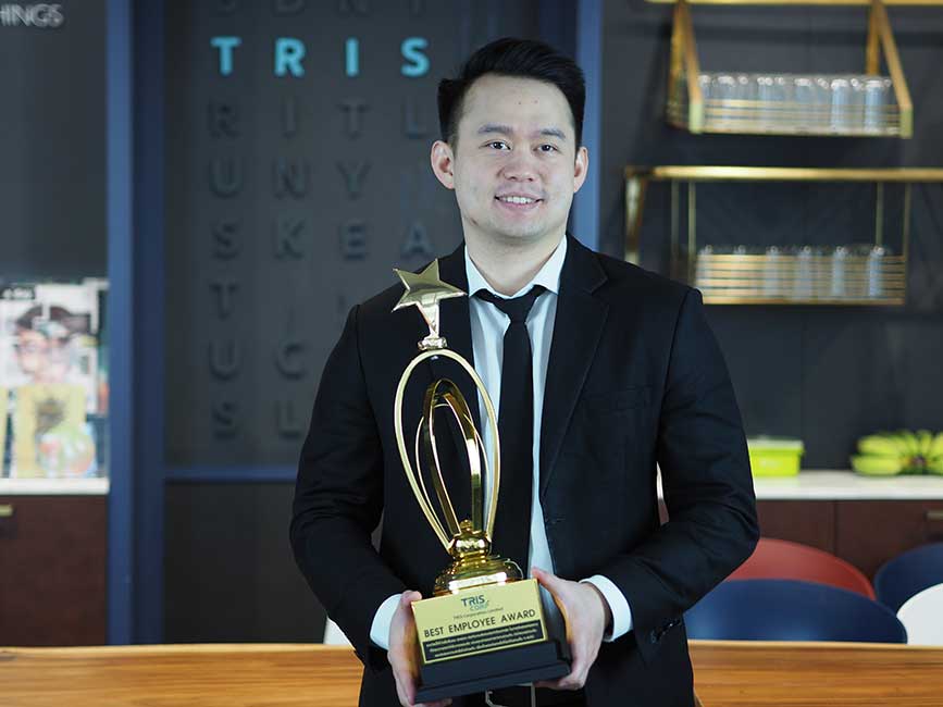 TRIS-Employees-Award